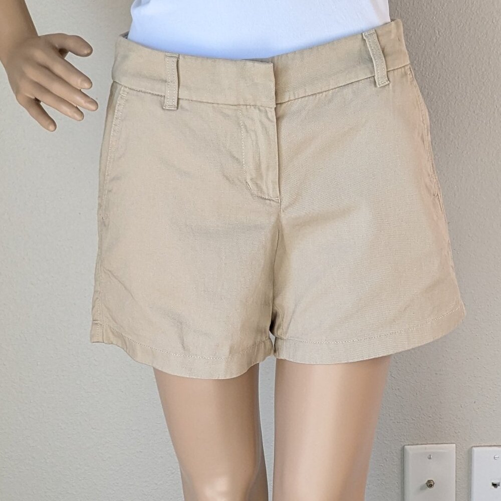 J Crew Shorts Women's Size 2 Chino Classic 5" Khaki Beige Flat Front Preppy